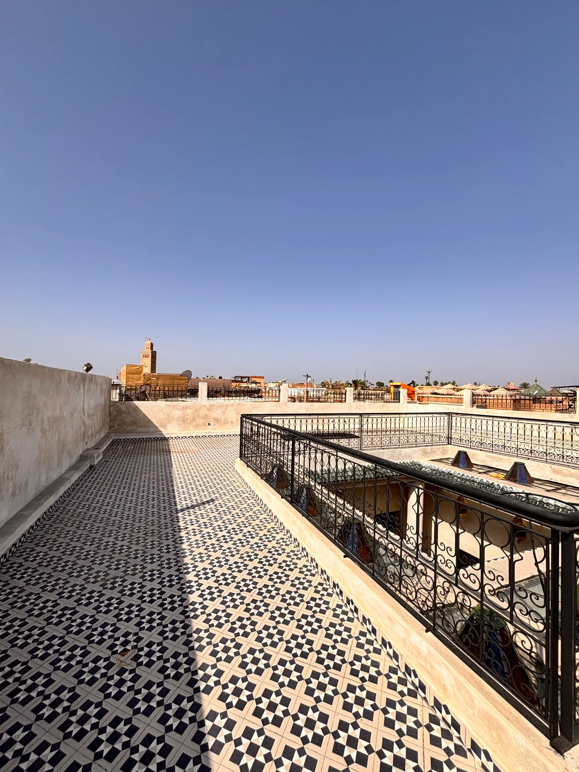 Riad Hantata — 4